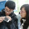 iPhone 5 xách tay vẫn còn khá đắt so với thời điểm hạ giá trước đó. (Ảnh: PV/Vietnam+)