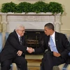Tổng thống Mỹ Barack Obama (phải) và Tổng thống Palestine Mahmud Abbas (trái) tại Nhà Trắng ngày 9/6. (Ảnh: AFP/TTXVN)