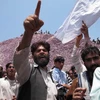 Nhiều người Afghanistan đã tham gia biểu tình phản đối cuộc không kích của NATO. (Nguồn: THX/TTXVN)