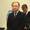 Anders Behring Breivik nghe tòa tuyên án tại Oslo ngày 24/8. (Nguồn: AFP/TTXVN)