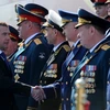 Tổng thống Nga Dmity Medvedev gặp gỡ các cựu chiến binh Chiến tranh Thế giới thứ hai. (Nguồn: AFP/TTXVN) 