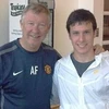 HLV Ferguson và tài năng trẻ Angelo Henriquez. (Nguồn: Daily Mail)