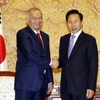Tổng thống Uzbekistan Islam Karimov (trái) và Tổng thống Hàn Quốc Lee Myung-Bak. (Nguồn: Internet)