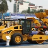 Góc trưng bày máy thi công công trình tại triển lãm ConBuild Việt Nam 2010. (Nguồn: Anh Tuấn/TXVN)