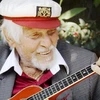 Nhạc sỹ kỳ cựu chơi đàn ukulele Bill Tapia. (Nguồn: abc.net.au) 