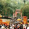 Dòng người tới tham quan Khu di tích Đền Hùng hàng năm. (Nguồn: Internet)