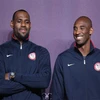 Hai ngôi sao của đội tuyển bóng rổ Mỹ LeBron James (trái) và Kobe Bryant. (Nguồn: Getty)