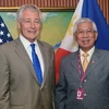 Bộ trưởng Quốc phòng Mỹ Chuck Hagel và người đồng cấp Philippines Voltaire Gazmin. (Nguồn: AFP)