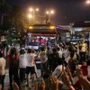 Video Arsenal trong vòng vây người hâm mộ Việt Nam