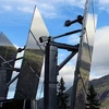 Những tấm gương "Mặt Trời" trên sườn núi ở Rjukan. (Nguồn: visitnorway.com)