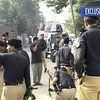 Cảnh sát tại hiện trường vụ đánh bom xảy ra ở thành phố Lahore. (Ảnh: AP)