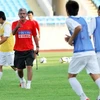 Huấn luyện viên Calisto khẳng định U23 Việt Nam sẽ không chơi phòng ngự. (Ảnh: TT&VH)
