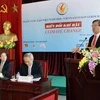 Đại sứ Đan Mạch tại Việt Nam,ông Lysholt Hansen phát biểu tại lễ phát động Chương trình "Ngày sáng tạo Việt Nam năm 2010". (Ảnh: Đình Trân/TTXVN)