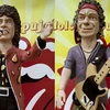 Bức tượng Mick Jagger và Keith Richards được trưng bầy tại cửa hàng bánh ngọt ở Berga. (Ảnh: AFP/TTXVN)