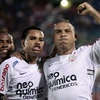Niềm vui của Ronaldo và đồng đội sau khi giành quyền vào vòng hai Copa Libertadores. (Ảnh: Reuters)
