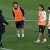Huấn luyện viên Maradona sẽ đặt niềm tin vào bộ ba Tevez-Messi-Milito. (Nguồn: Getty Images)