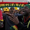 Niềm vui của cổ động viên Ghana sau chiến thắng của đội nhà. (Nguồn: Reuters)
