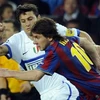 Messi và Zanetti sẽ luôn đối đầu như thế này ở cấp câu lạc bộ. (Nguồn: Getty Images)