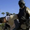 Cảnh sát Mexico bắt giữ tội phạm. (Nguồn: rantburg.com)