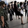 Binh sỹ Thái Lan tăng cường an ninh ở Bangkok. (Ảnh: AFP/TTXVN)