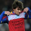 Messi cùng dòng chữ "Chúc mừng sinh nhật, Mami!" (Nguồn: Getty Images)
