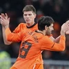 Van Nistelrooy lên tuyển để thay Huntelaar. (Nguồn: Reuters)