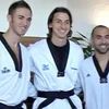 Ibrahimoivc nhận đai đen Taekwondo. (Nguồn: AP)