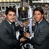 Casillas và Ramos lại nâng cúp. (Nguồn: 