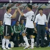 Loew không biết nên chọn Klose hay Gomez. (Nguồn: Getty Images)