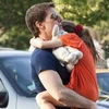 Tom Cruise và con gái Suri hôm 18/7. (Nguồn: Rueters)