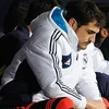 Iker Casillas buồn rầu trên băng ghế dự bị. (Nguồn: AFP/Getty Images)