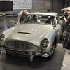Triệu phú Thụy Sĩ rao bán Aston Martin của 007