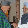 Tổng thống Afghanistan Hamid Karzai và Thủ tướng Manmohan Singh. (Nguồn: ndtv.com)