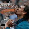 Rafael Nadal lần thứ 8 bước lên đỉnh Roland Garros