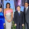 Tổng thống Hoa Kỳ Barack Obama và Phu nhân đón Chủ tịch nước Trương Tấn Sang và Phu nhân tham dự APEC 19. (Ảnh: Nguyễn Khang/TTXVN)