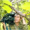 Đạo diễn Lê Hoài Phương đang “mai phục” quay phim tại Núi Ông, tỉnh Bình Thuận. (Nguồn: Internet)