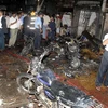 Hiện trường một trong các vụ đánh bom ở Mumbai, ngày 13/7. (Ảnh: THX/TTXVN)