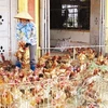 Một điểm bán gà thải loại tại chợ Hà Vỹ. (Nguồn: tienphong.vn). 