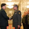 Bộ trưởng Quốc phòng Nga Sergei Shoigu (phải) gặp Bộ trưởng Quốc phòng Trung Quốc Thường Vạn Toàn (trái). (Ảnh: THX/TTXVN)