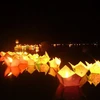 Vào đêm giao thừa ở Campuchia, mỗi gia đình sẽ thả hoa đăng trên Biển Hồ. Ảnh minh họa. (Nguồn: Internet)