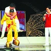 Trương Chính Huy đang biểu diễn tiết mục độc đáo của mình. (Ảnh: Internet)