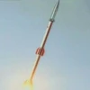Một loại tên lửa của Iran sau khi rời bệ phóng. Ảnh minh họa. (Nguồn: AFP/TTXVN)