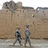 Binh sĩ Mỹ tuần tra tại miền đông Afghanistan. (Nguồn: AFP/TTXVN)