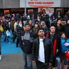 Người dân Mỹ tập trung tại quảng trường Thời đại ở New York ngày 23/12. (Nguồn: THX/TTXVN)