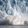 Biến đổi khí hậu đang khiến các tảng băng ở Bắc Cực bị tan chảy nhanh hơn. (Nguồn:Telegraph)