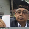Ông Zaini Abdullah bỏ phiếu trong cuộc bầu cử tại tỉnh Aceh hôm 9/4. (Nguồn: Reuters) 