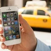 Muốn mua iPhone 5 bản mở khóa, người tiêu dùng sẽ phải dốc hầu bao đáng kể. (Nguồn: CBS)
