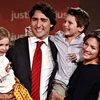Ông Justin Trudeau cùng với vợ con. (Nguồn: Reuters)