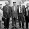 Chủ tịch nước Nguyễn Minh Triết gặp các cựu du kích Venezuela tháng 4/2009, bên trái Chủ tịch là ông Luis Correa. (Nguồn: Báo Tin Tức)
