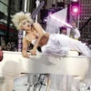 Lady Gaga tại buổi biểu diễn ở New York. (Nguồn: sina.com.cn)
